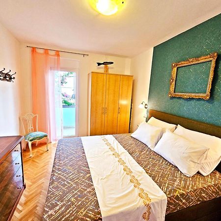 Apartments Tempera By The Beach Сплит Экстерьер фото